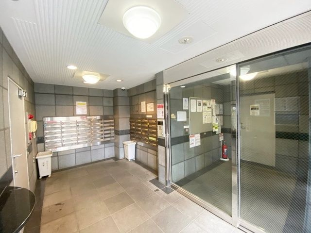 【ロビー】スカイコート世田谷用賀 