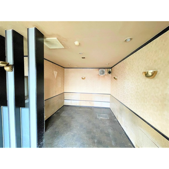 大垣市上面４丁目の店舗一部の内装