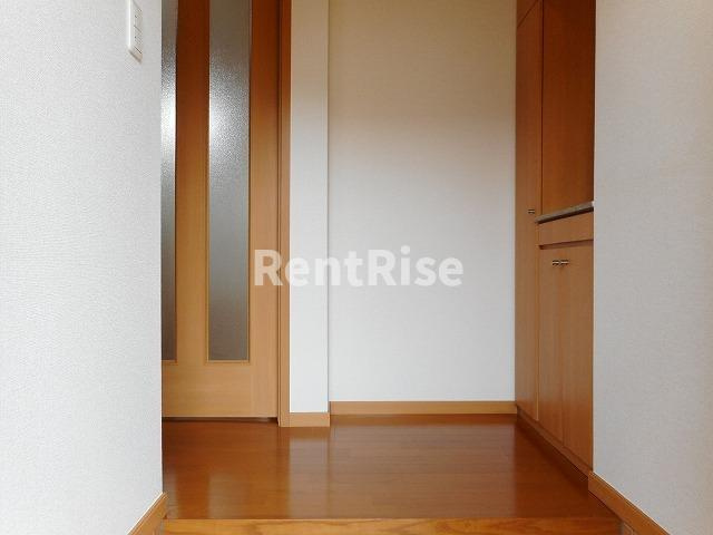 メゾンヴィヴァーチェの玄関|玄関