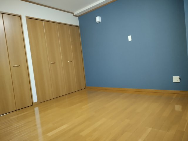 アーバンプレイスの洋室