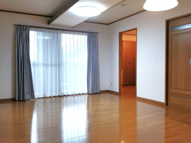 アーバンプレイスの居間・リビング