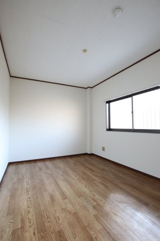 【洋室】 | メゾンホワイト