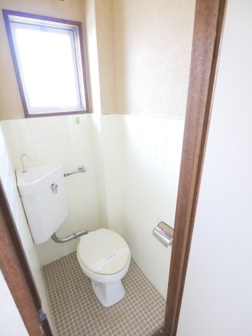 セロ・エスコンディーテのトイレ|1-C