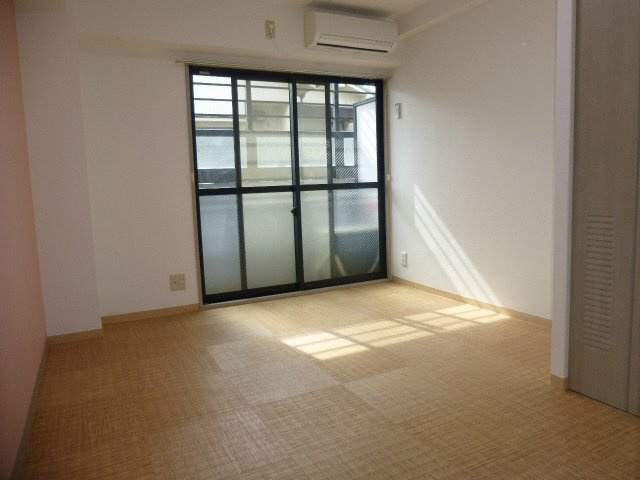 カサグランデモモの居間・リビング