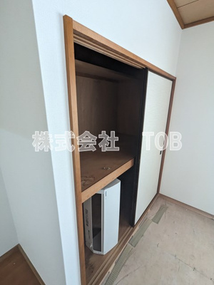 【収納】 | 石井邸（テラスハウス） | 押入※クリーニング中の撮影※