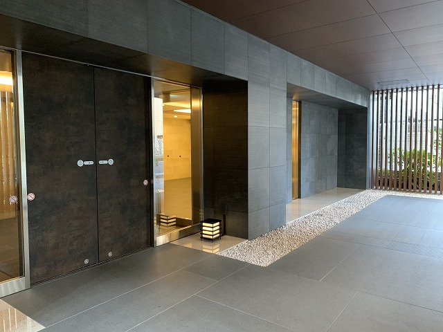 Ｊワザック東京押上のエントランス