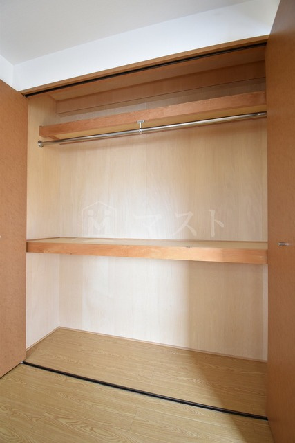 ロワジール　クスノキの収納