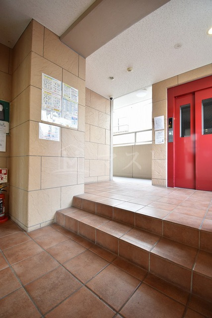 ロワジール　クスノキのロビー