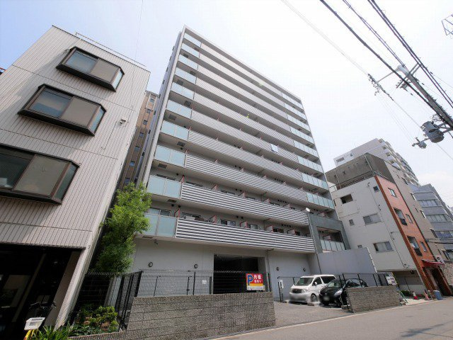 ルクレ難波の外観