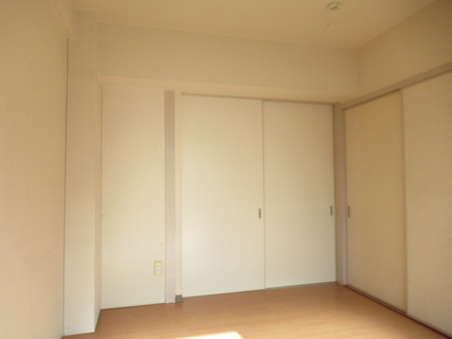 津田ビルの内装