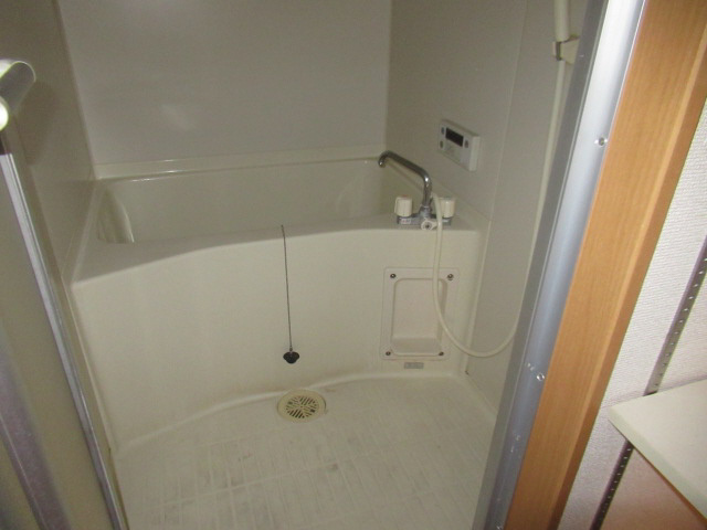 津田ビルの浴室