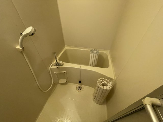 メゾンモンテピッコロの浴室