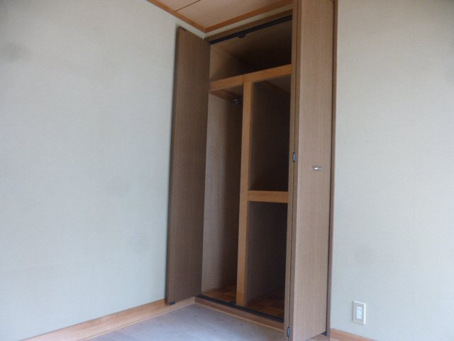 ハイツ日山の収納