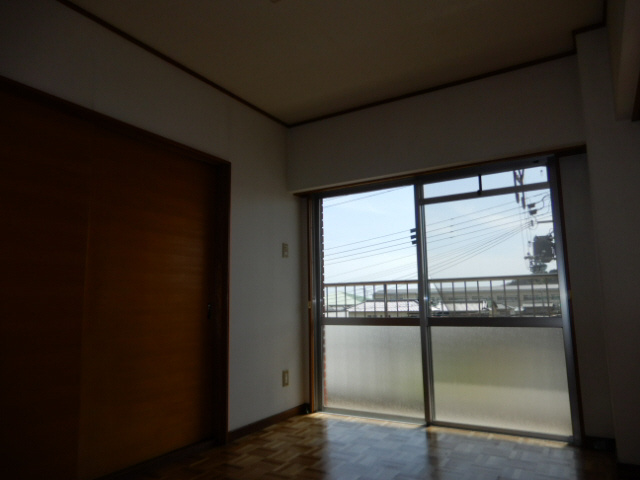 コーポ龍野の居間・リビング