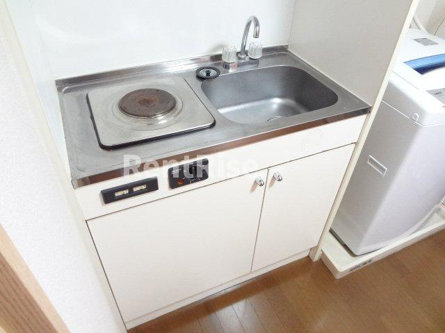 レオパレス木曽川第２のキッチン|安心安全の電気コンロ！