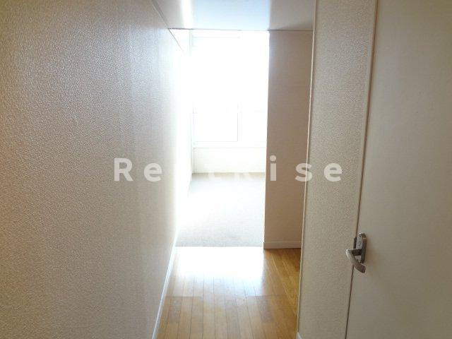 レオパレスＳｕｎｓｈｉｎｅⅠの玄関