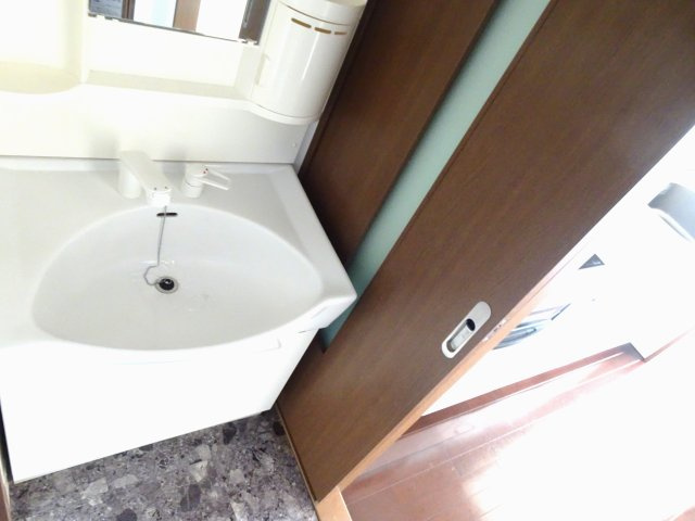 リバーズマンション築捨Ⅱの独立洗面台