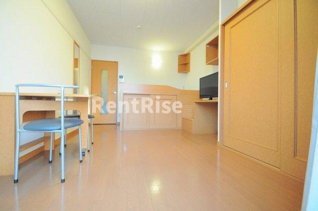 レオパレス木曽リバーの居間・リビング