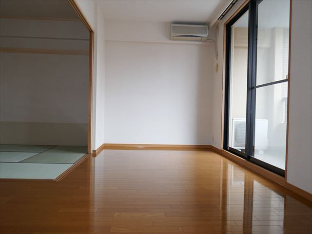 【居間・リビング】
