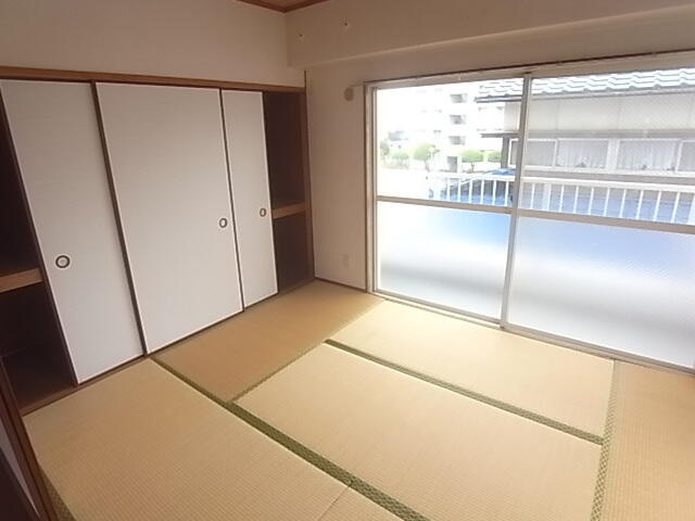 【和室】 | 柔らかい畳が心地よい和室