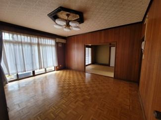 【居間・リビング】 | 日当たりも良いですよ。