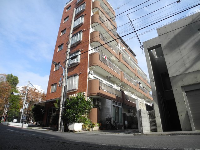 セザール東大久保の外観