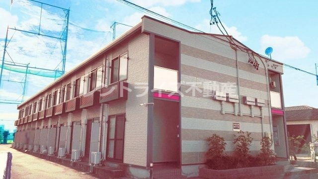 レオパレスシェソア　今伊勢の外観