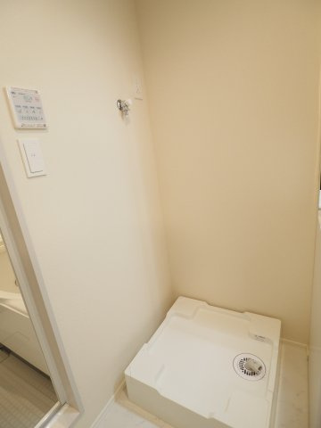 【設備】 | AJOUREE YOGA | 室内洗濯機置き場あり