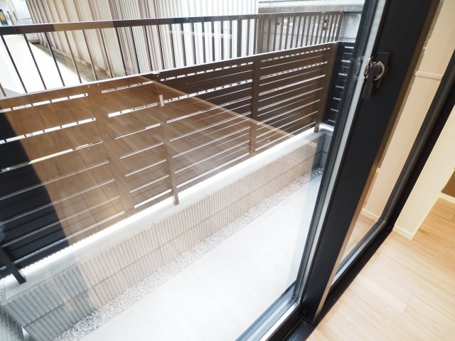 【バルコニー】 | AJOUREE YOGA | 日当りも良さそうですね♪