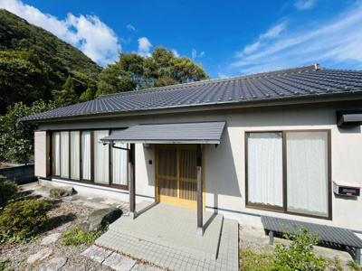 【外観】 | たつの市新宮町香山　中古戸建 | 落ち着いた雰囲気の外観です
