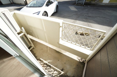 【バルコニー】 | メゾンヴェルテ西片貝B