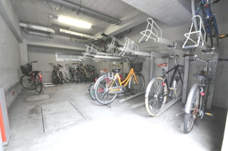 【駐車場】 | 屋根付き駐輪場で雨の日も安心(^^)/