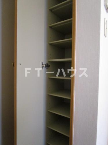 ルミエール大久保の収納