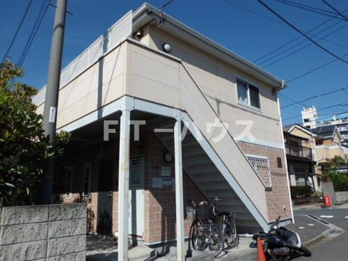 ルミエール大久保の外観