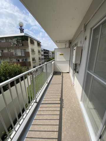【バルコニー】 | Uresidence緑地公園 | 南向きのバルコニー