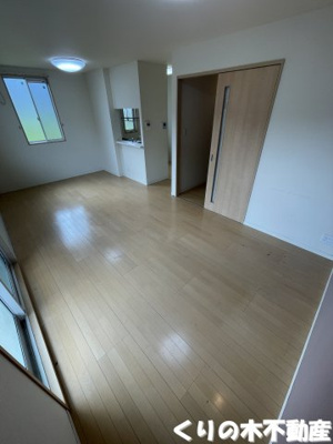 【居間・リビング】 | シャーメゾンwill | 同タイプのお部屋です（現況を優先します）※中部屋のため、側面窓はありません