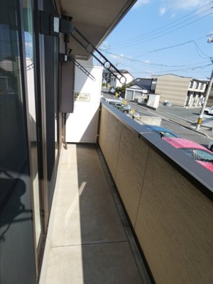 【バルコニー】 | セジュール鵬舟オッツⅢ | お洗濯にも便利なバルコニー付き