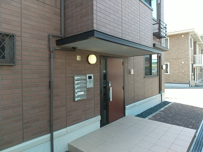 【エントランス】 | セジュール鵬舟オッツⅢ | 清潔なエントランスです