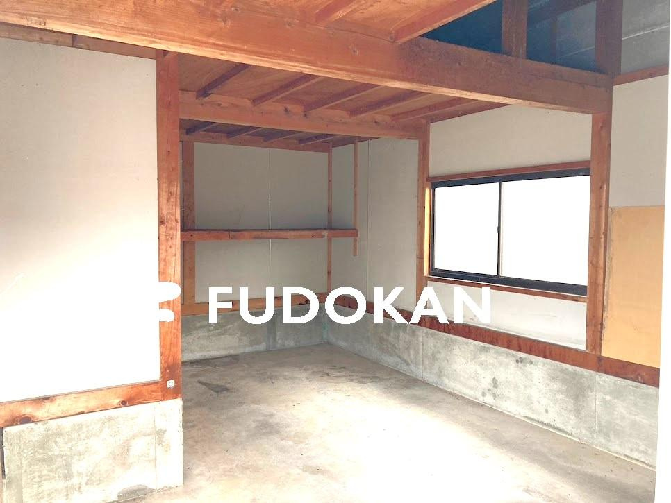 鶴岡市大部町【中古住宅】の駐車場