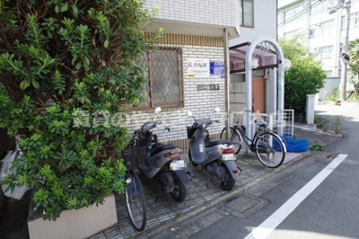 【駐車場】 | ロイヤル桑原