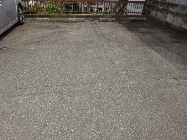 都美荘の駐車場