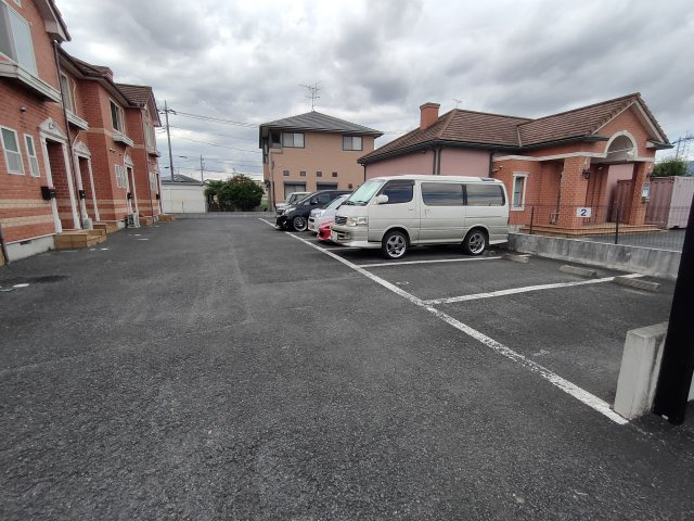 ヨーロピアンシャレーパラシオの駐車場