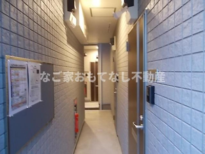【エントランス】 | コンフォートSIXエンメイ