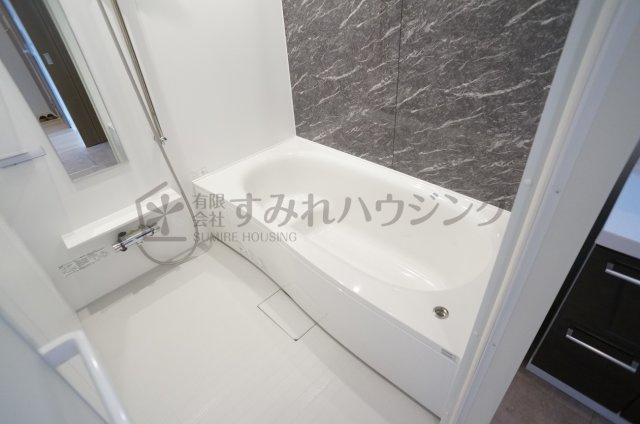 レイアフォレストⅢの浴室