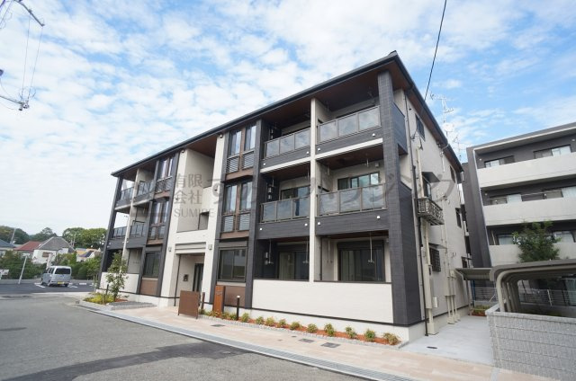 レイアフォレストⅢの外観