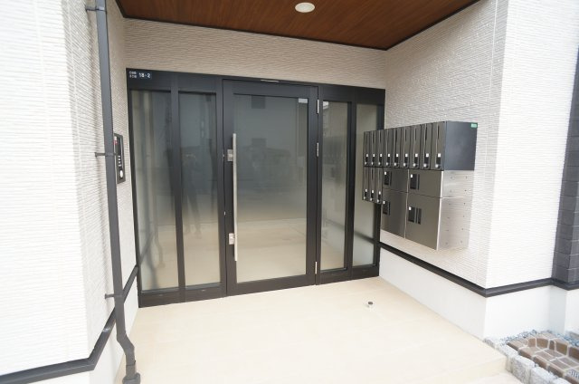 レイアフォレストⅢのエントランス