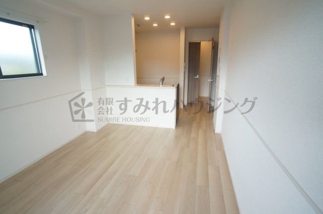 レイアフォレストⅢの居間・リビング
