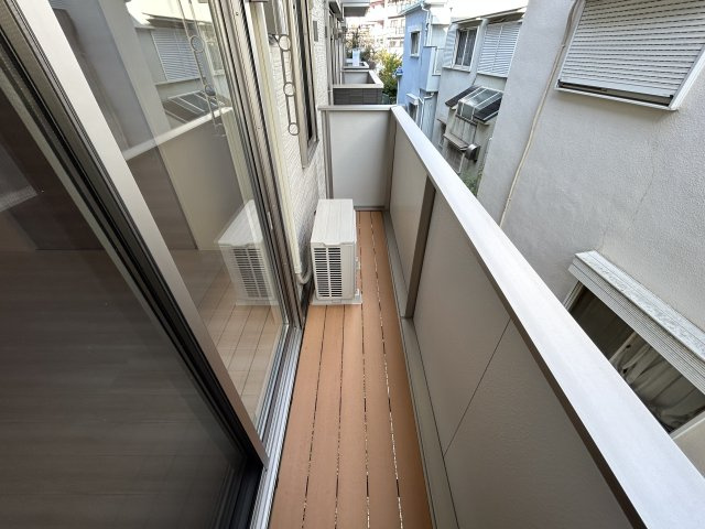 クローバー富士5号館のバルコニー