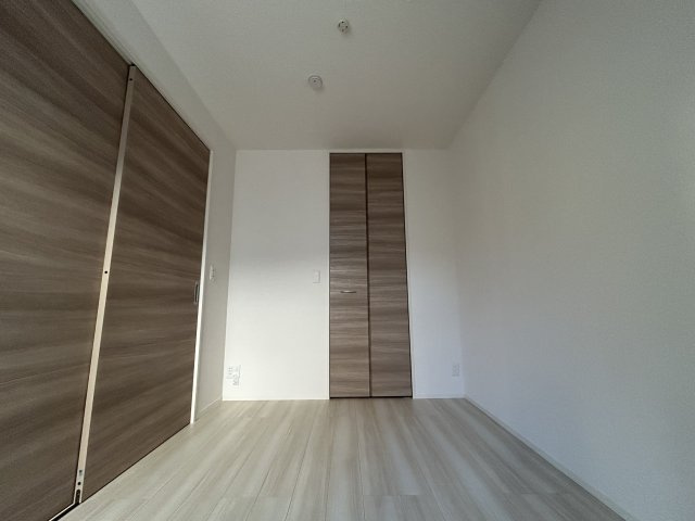 クローバー富士5号館の洋室