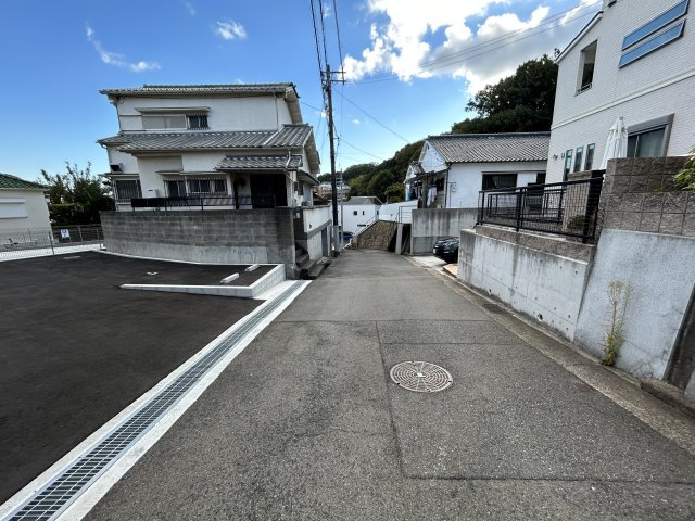 クローバー富士5号館の駐車場